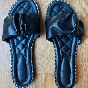 Sandals size W 8